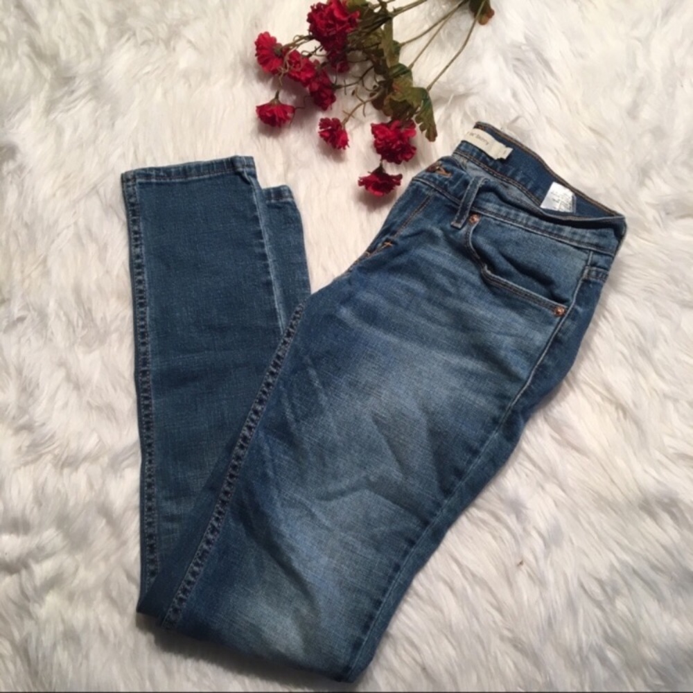 Women’s Levi’s skinny jeans
